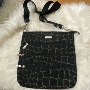 MEDIUM TRIPLE ZIP BAGGALLINI PURSE
